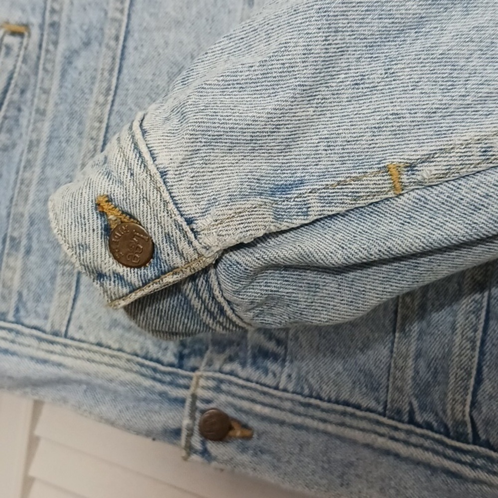 Vintage Lee Hard Rock Cafe Blue Jean Jacket, Size M - Picture 5 of 13
